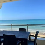 Avec Balcon-terrasse, Parking Privatif Et Accès à - Fr-1-336-28 *