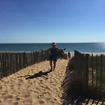 Avec Balcon-terrasse, Parking Privatif Et Accès à - Fr-1-336-28 *