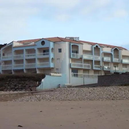 Apartment Avec Balcon-terrasse, Parking Privatif Et Acces A - Fr-1-336-28 Longeville-sur-Mer