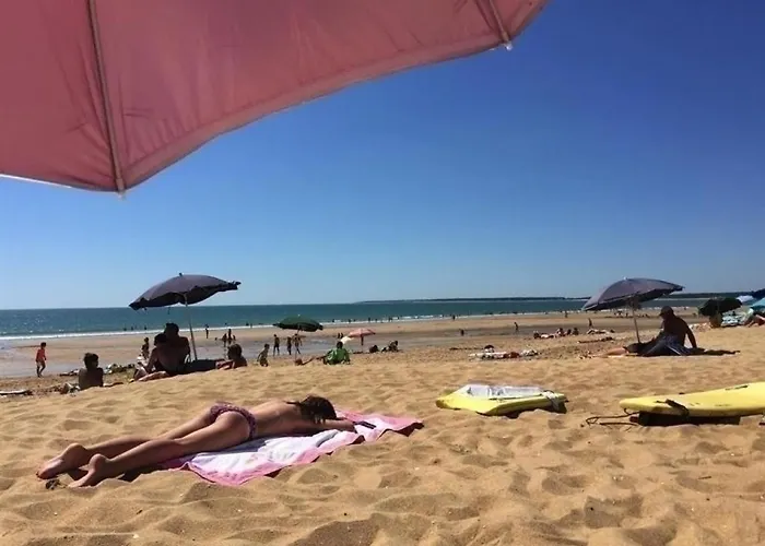 Apartment Avec Balcon-terrasse, Parking Privatif Et Acces A - Fr-1-336-28 Longeville-sur-Mer