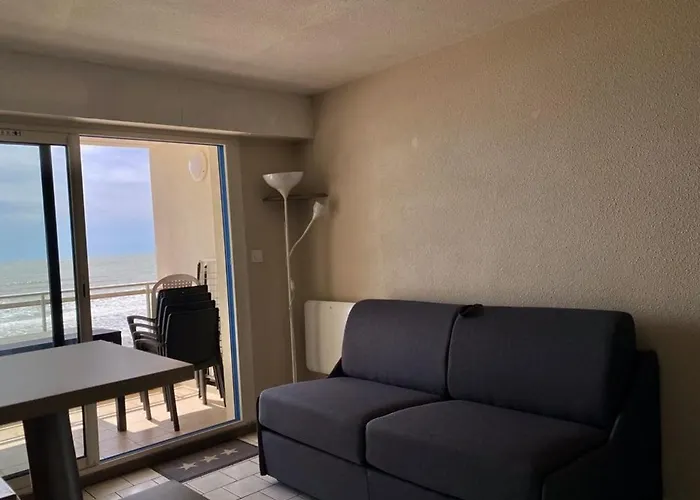 Avec Balcon-terrasse, Parking Privatif Et Acces A - Fr-1-336-28